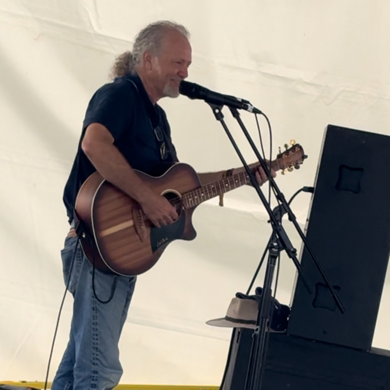 Deano Side Bohemian Embassy Stage Mariposa 2026